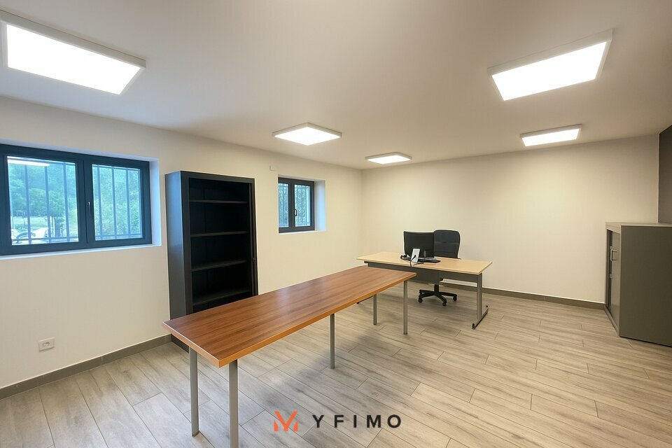 LOCATION ENTREPÔTS ET LOCAUX D'ACTIVITÉ LES MUREAUX (78130) | 78_1372 | photo 2