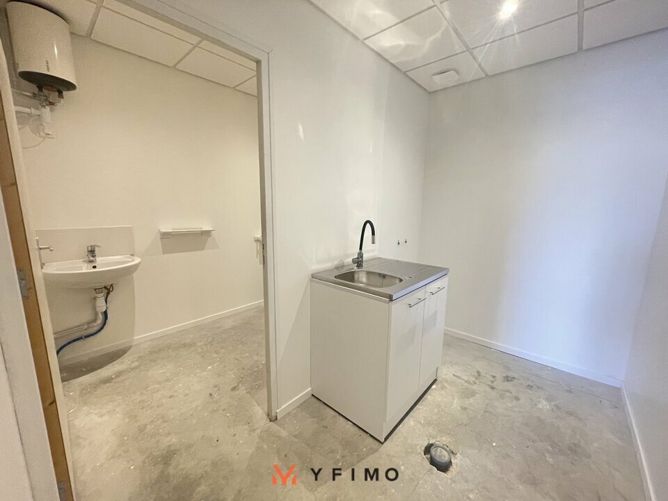 LOCATION ENTREPÔTS ET LOCAUX D'ACTIVITÉ ECQUEVILLY (78920) | 78_1504 | photo 5