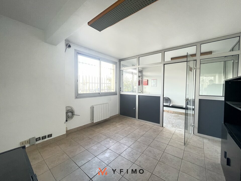 LOCATION ENTREPÔTS ET LOCAUX D'ACTIVITÉ AUBERGENVILLE (78410) | 78_1506 | photo 6