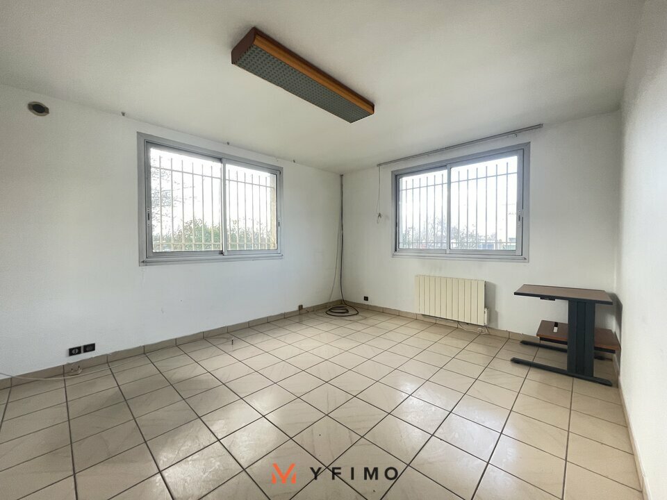 LOCATION ENTREPÔTS ET LOCAUX D'ACTIVITÉ AUBERGENVILLE (78410) | 78_1506 | photo 7