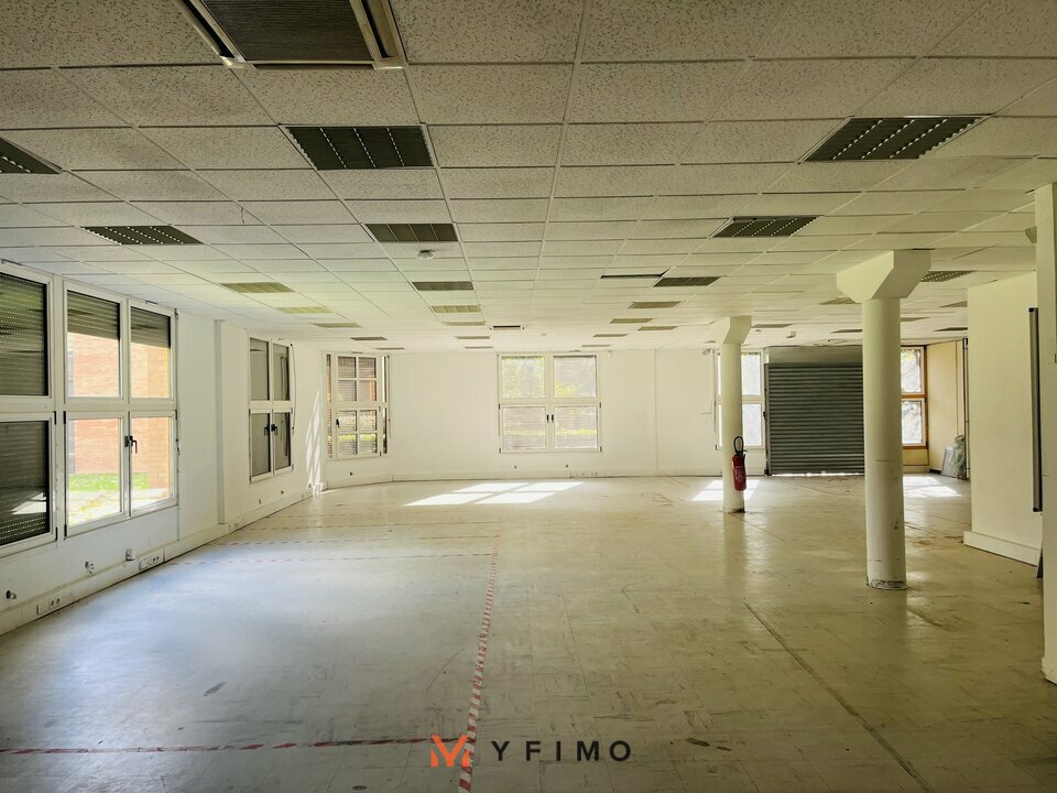 LOCATION ENTREPÔTS ET LOCAUX D'ACTIVITÉ MONTIGNY-LE-BRETONNEUX (78180) | 78_1467 | photo 4