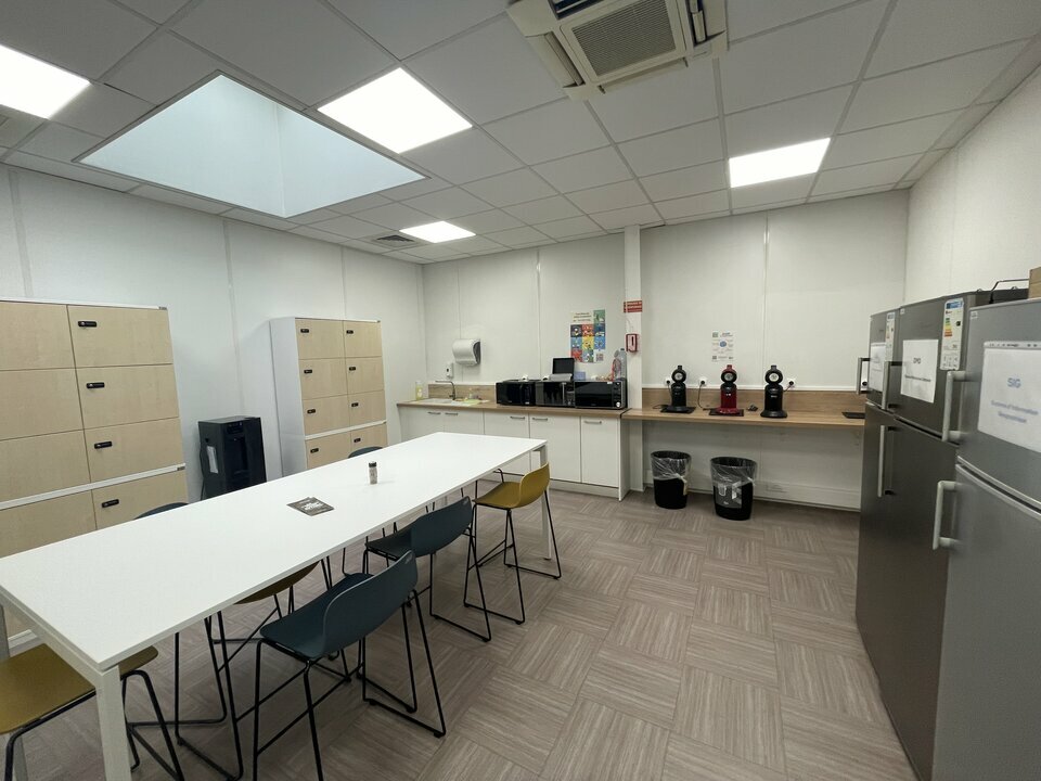VENTE ENTREPÔTS ET LOCAUX D'ACTIVITÉ AUBERGENVILLE (78410) | 78_1455 | photo 4