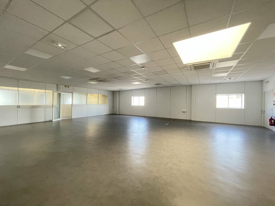 VENTE ENTREPÔTS ET LOCAUX D'ACTIVITÉ AUBERGENVILLE (78410) | 78_1455 | photo 5