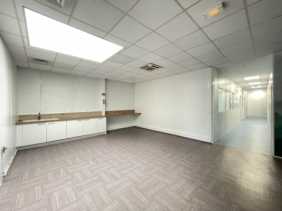 VENTE ENTREPÔTS ET LOCAUX D'ACTIVITÉ AUBERGENVILLE (78410) | 78_1455 | photo 7