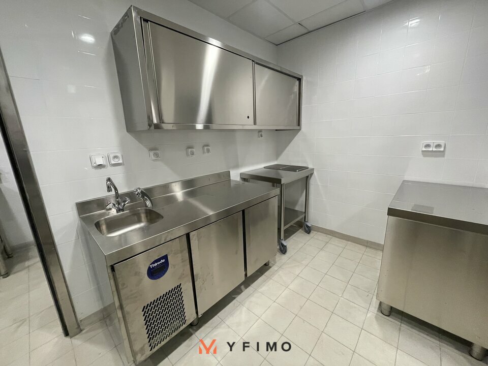 LOCATION COMMERCE AUBERGENVILLE (78410) | 78_1490 | photo 3