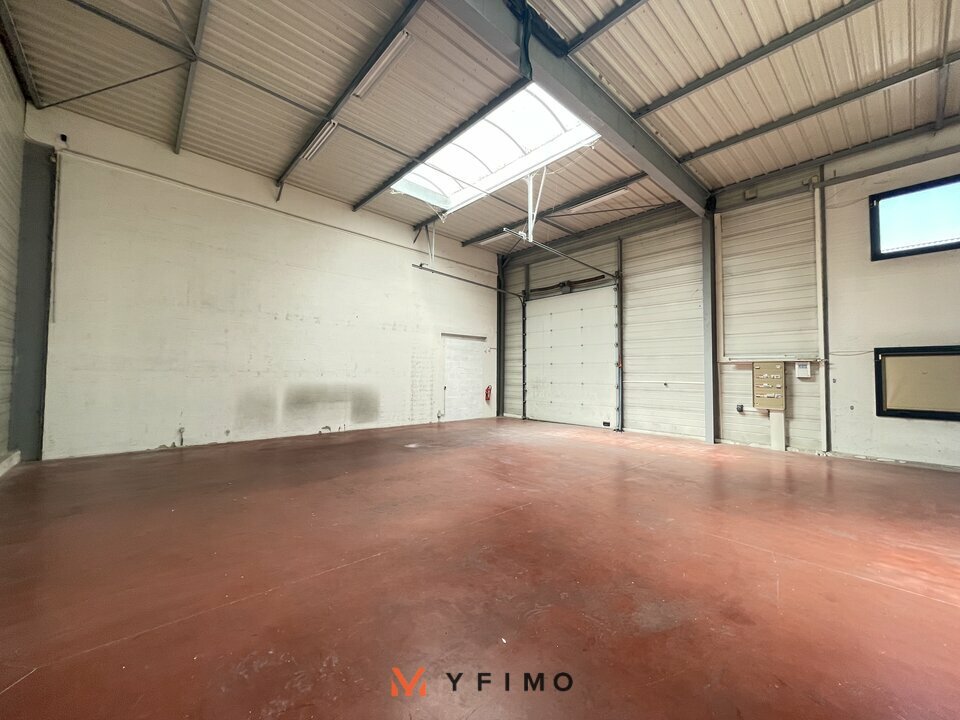 LOCATION ENTREPÔTS ET LOCAUX D'ACTIVITÉ ÉPÔNE (78680) | 78_1381 | photo 3