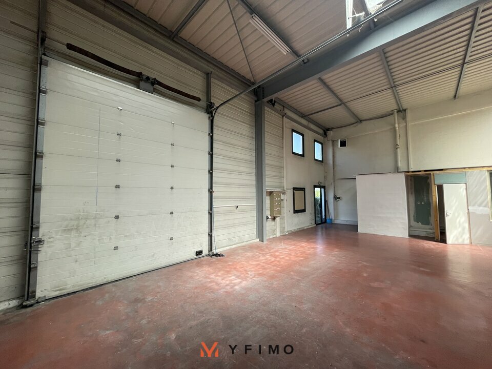 LOCATION ENTREPÔTS ET LOCAUX D'ACTIVITÉ ÉPÔNE (78680) | 78_1381 | photo 4