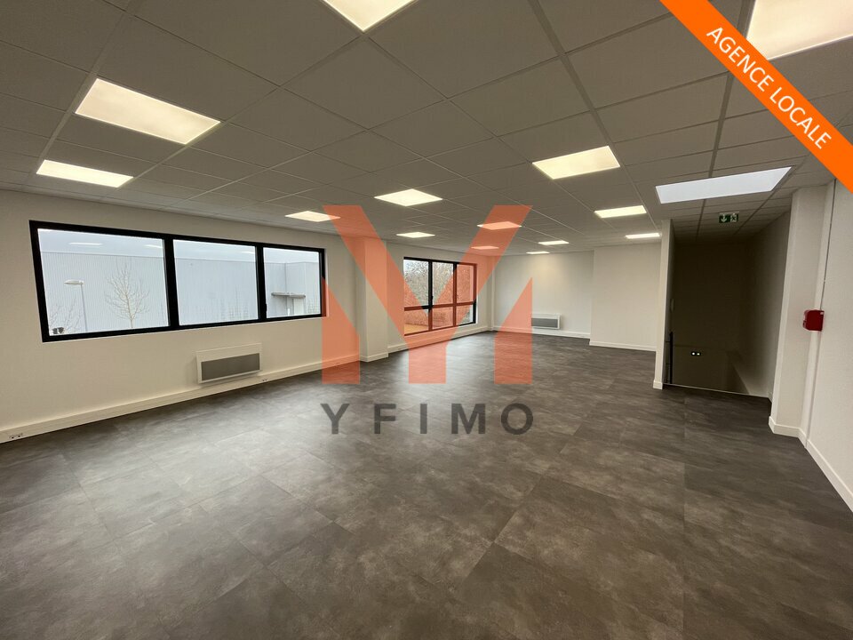 LOCATION ENTREPÔTS ET LOCAUX D'ACTIVITÉ AUBERGENVILLE (78410) | 78_0352 | photo 4