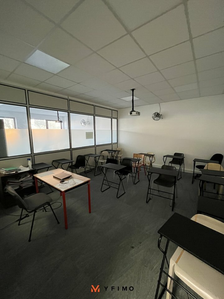 LOCATION ENTREPÔTS ET LOCAUX D'ACTIVITÉ POISSY (78300) | 78_1487 | photo 2