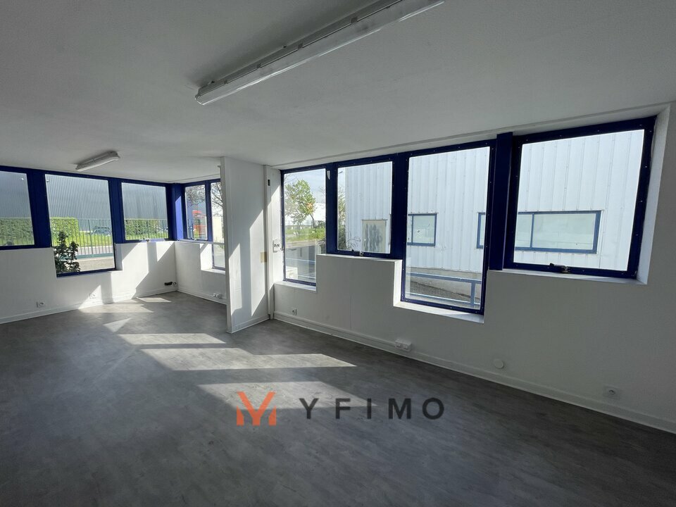 LOCATION ENTREPÔTS ET LOCAUX D'ACTIVITÉ EPONE (78680) | 78_1591 | photo 4