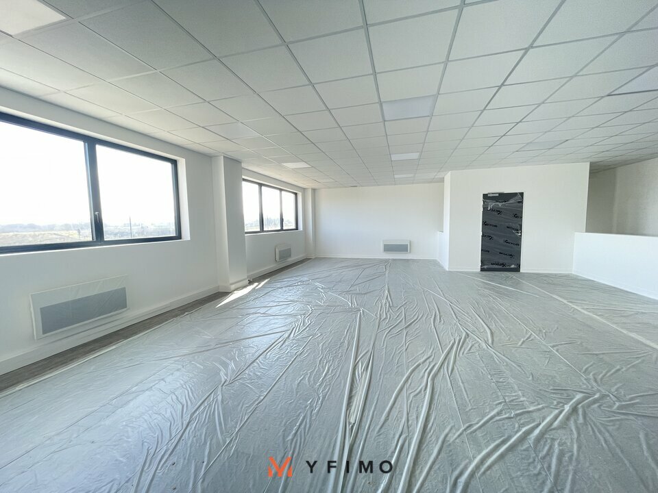 LOCATION ENTREPÔTS ET LOCAUX D'ACTIVITÉ FLINS SUR SEINE (78410) | 78_0872 | photo 5