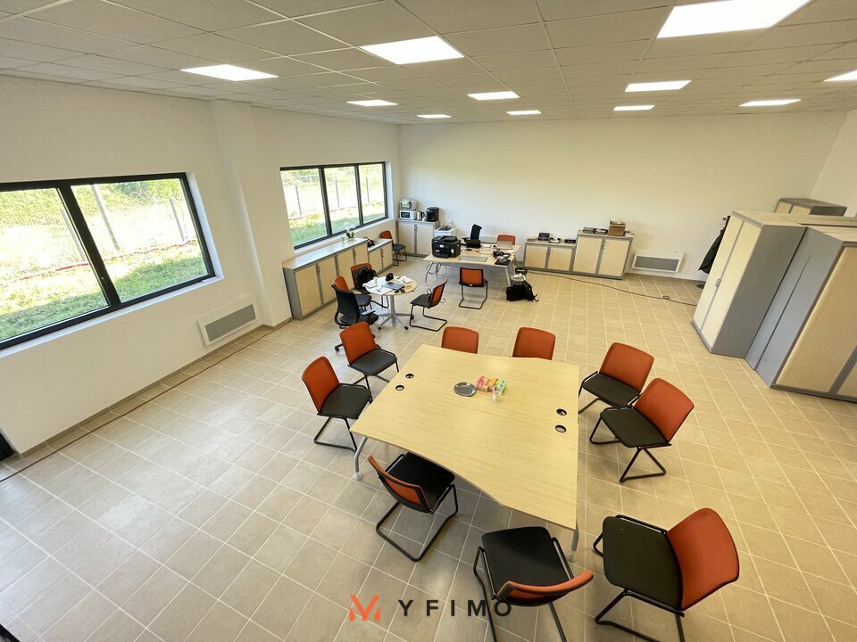 LOCATION ENTREPÔTS ET LOCAUX D'ACTIVITÉ FLINS SUR SEINE (78410) | 78_0872 | photo 6