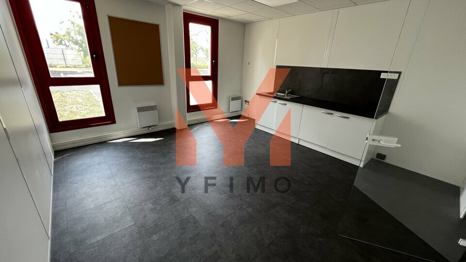 LOCATION ENTREPÔTS ET LOCAUX D'ACTIVITÉ ERAGNY (95610) | 95_0055 | photo 8