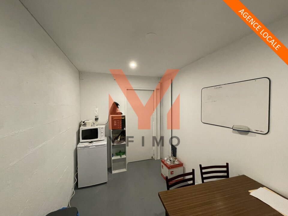 LOCATION ENTREPÔTS ET LOCAUX D'ACTIVITÉ LES MUREAUX (78130) | 78_0590 | photo 4