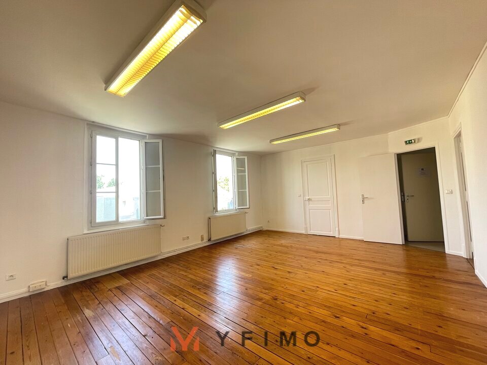 LOCATION BUREAUX LES MUREAUX (78130) | 78_1627 | photo 2