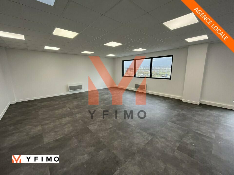 LOCATION ENTREPÔTS ET LOCAUX D'ACTIVITÉ AUBERGENVILLE (78410) | 78_0543 | photo 3