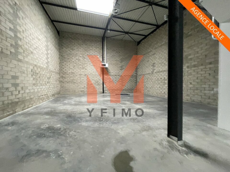LOCATION ENTREPÔTS ET LOCAUX D'ACTIVITÉ AUBERGENVILLE (78410) | 78_0676 | photo 2