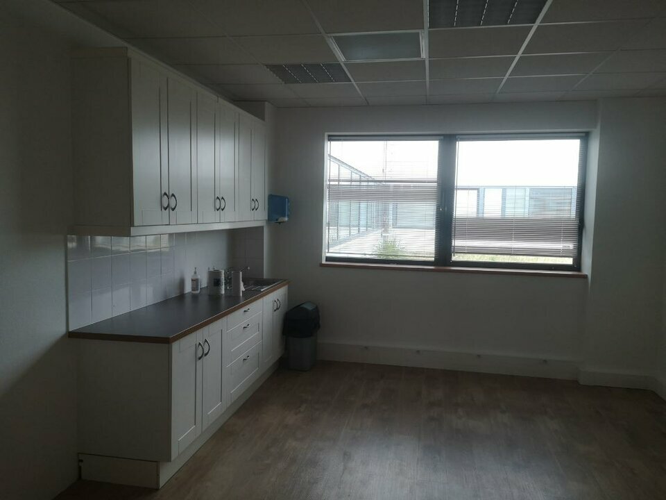 LOCATION ENTREPÔTS ET LOCAUX D'ACTIVITÉ CERGY (95800) | 95_0311 | photo 4